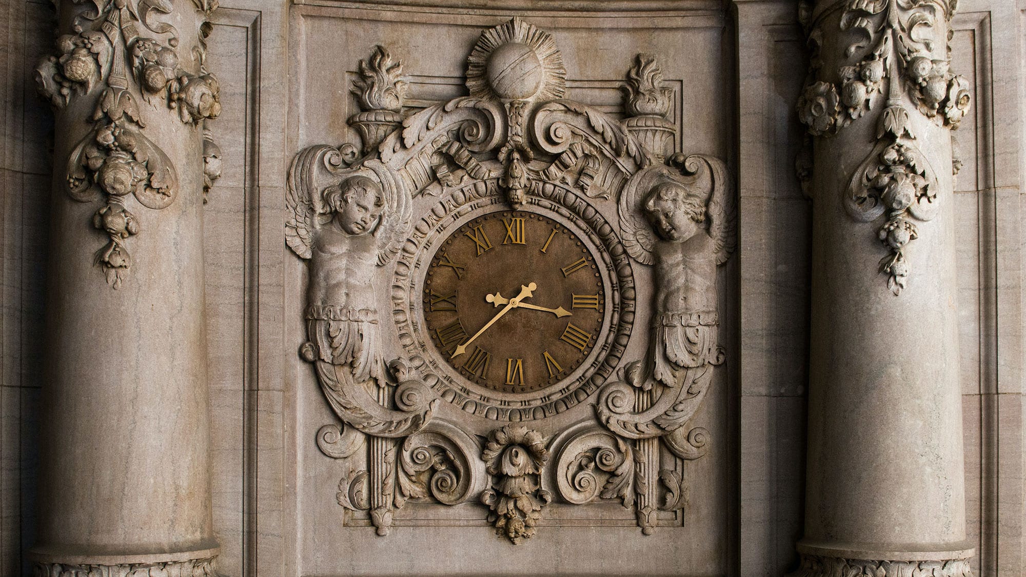 Clock at the Hearst Hotel